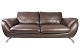 Den store 
to-personers 
sofa i brunt 
læder med et 
stel af metal, 
fremstillet af 
Italsofa, er et 
...