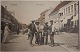 Postkort med 
motiv fra 
Østergade i 
Assens. 
Arbejdsmænd i 
Hovedgaden. 
Brugt men ikke 
sendt ca. 1910.