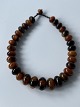 Smuk halskæde 
med store 
europæisk-
afrikanske 
copal-rav 
perler / 
handelsperler.
Vægt ca 240 
...