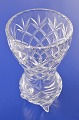 Krystal vase 
med fine 
slibninger, 
højde 21 cm. 
diameter 12 cm. 
Vægt  1155 
gram. Pæn hel 
stand. 
