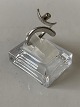 En dame sølv 
ring med klar 
sten, udført i 
sterling sølv,
et smykke, der 
er både enkelt 
og ...