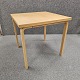 Spisebord 
firkantet i bøg
Original Alvar 
Alto Design.
Artek, made in 
Finland. 
Højde 71,5 ...