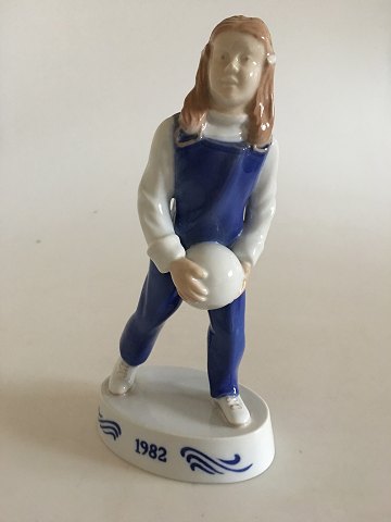 Bing & Grøndahl Årsfigur af Ung Pige med Bold fra 1982