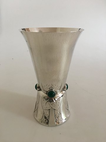 Georg Jensen Sterling Sølv Vase No. 116 prydet med Grønne Agater.