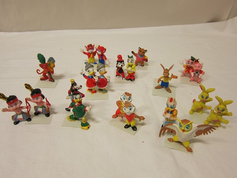 For samlere:
Disney figurer
Samling af Disney figurer af plastik, - en del med logo stemplet
Sælges samlet eller enkeltvis