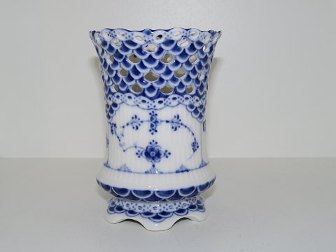 Blue Fluted Full Lace
Large beaker from 1894-1897