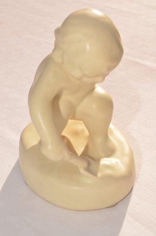 keramick figurine # 889