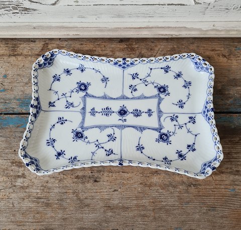 Royal Copenhagen Blue Fluted full lace dish no. 1195