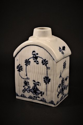 Antique Blue Fluted tea bottle in porcelain.
