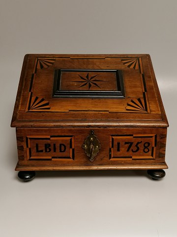 Sewing box of oak dated 1758