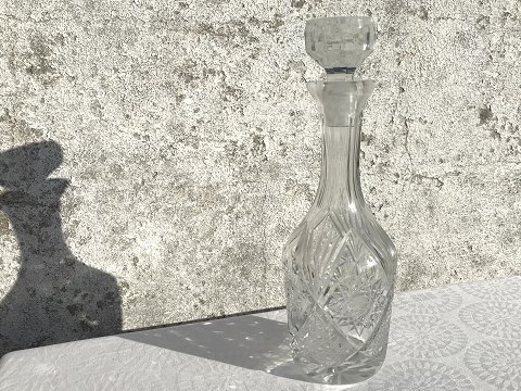 Crystal carafe
With star grinding
* 300kr