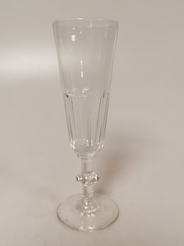 Chr. 8 champagne flutes "Berlinois"