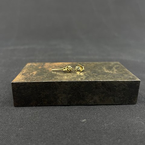 A set of gilded earrings