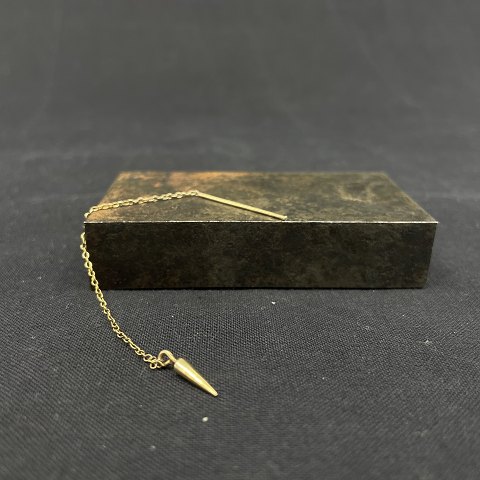 Long ear ring in gilded silver
