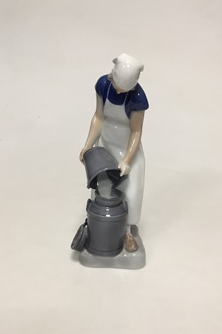 Bing og Grøndahl Figur af Pige med mælkespand No 2181