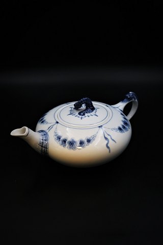 Bing & Grondahl Empire teapot (UFO) Dia .: 19cm.