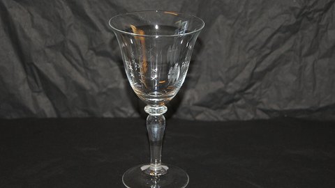 Red wine glass #Nordlys from Lyngby Glasværk