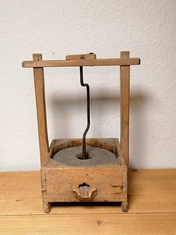 1800s mustard grinder
