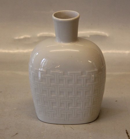 B&G Hvid vase 14 cm med flettet relief med T