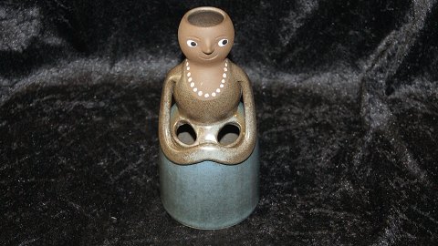 Keramik Lysestage Kvinde
Højde 18,5 cm ca