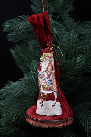 Old Christmas decorations for the Christmas tree, made of paper, cardboard and 
Christmas glossy picture. 
Can both stand or hang on the Christmas tree. 
Height: 20cm. Dia.:9cm.