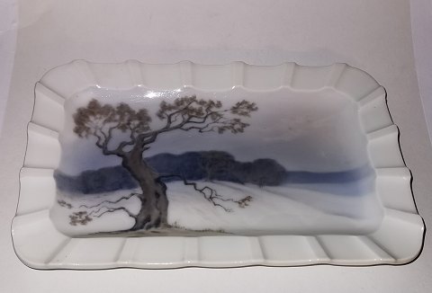 B&G tray in porcelain