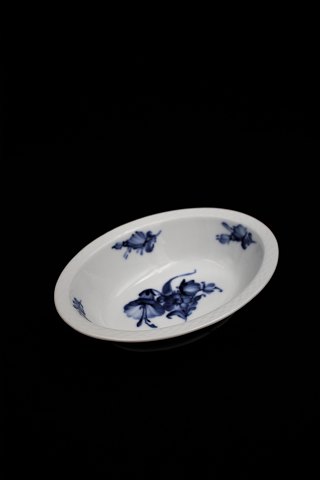 Rare Royal Copenhagen Blue Flower Braided, small oval bowl. 
H:5cm. 20x16cm. RC#10/8160. 2.sort.