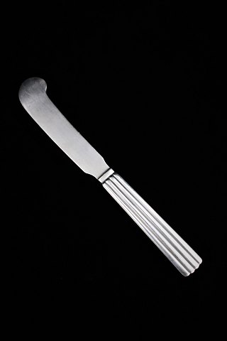Georg Jensen Bernadotte butter knife in sterling silver, length 15cm. designed 
by Folke Bernadotte (1895-1948)...
