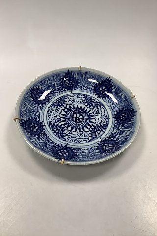Kinesisk Porcelænsskål i hvid og blue fra Chia-Ching perioden