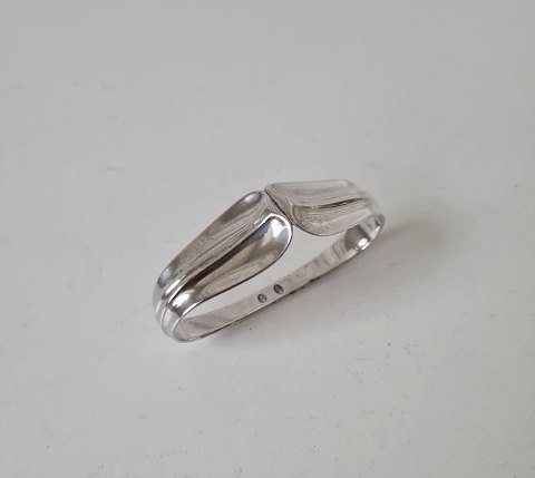 Kent napkin ring in silver