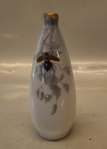 Royal Copenhagen 1655-180 RC Vase 18 cm Bumblebee and gold Signed BH Painter 99
