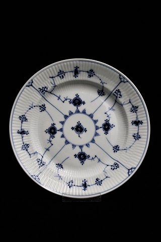 Royal Copenhagen Blue Fluted lunch plate. Dia.:22,5cm.
RC#1/177...