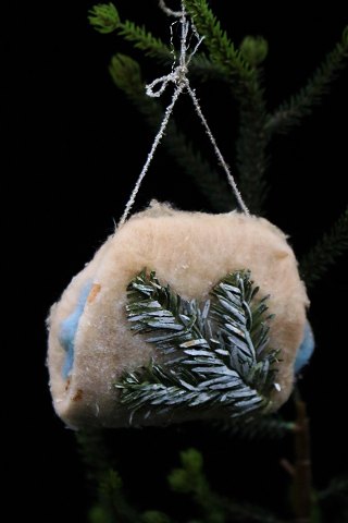 Old cotton wool Christmas ornament in the form of a muff from around 1920-30...