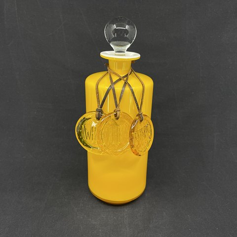 Decanters and pitchers