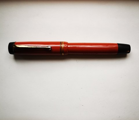 Coralred President fountain pen