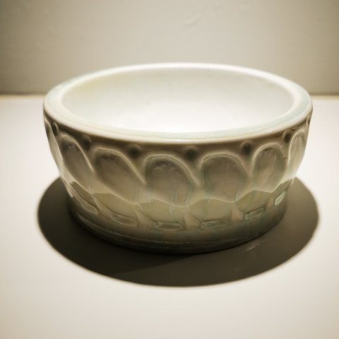 Royal Copenhagen Art Nouveau bowl in porcelain with crystal glaze