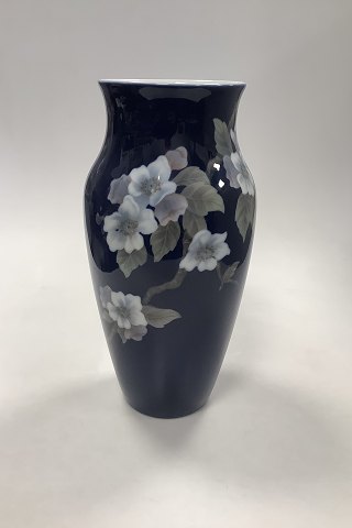 Royal Copenhagen Art Nouveau Vase i Blå med Blomster No 279 / 137