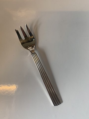 Cake fork #GeorgJensen #043#Bernadotte
Sterling silver
Length 13.8 cm