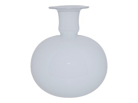 Holmegaard Sirius
White vase / candle light holder