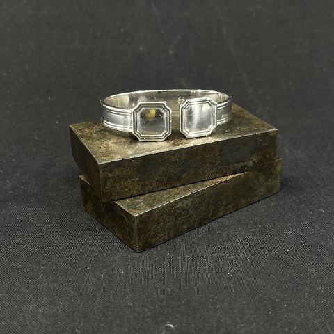 Modern napkin ring from Cohr
