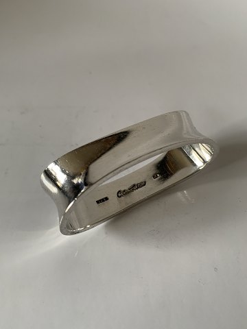 Napkin ring in sterling silver
Stamped 925s C.L
Length. 5.3 cm