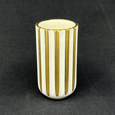 White Lyngby vase, 10 cm.