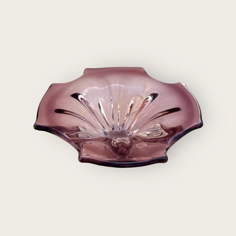 Bohemian glass
Pink bowl
*DKK 300