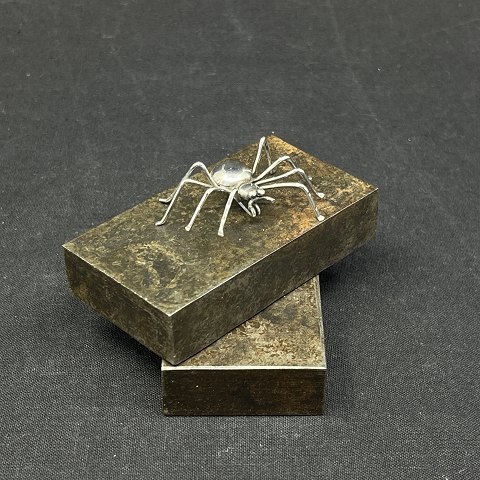 Spider brooch in silver