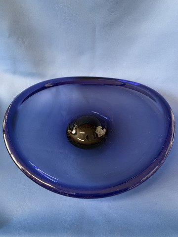 Holmegaard, Selandia, Table dish / Fruit dish Sapphire blue,
Ø 32.5 x32.5 cm