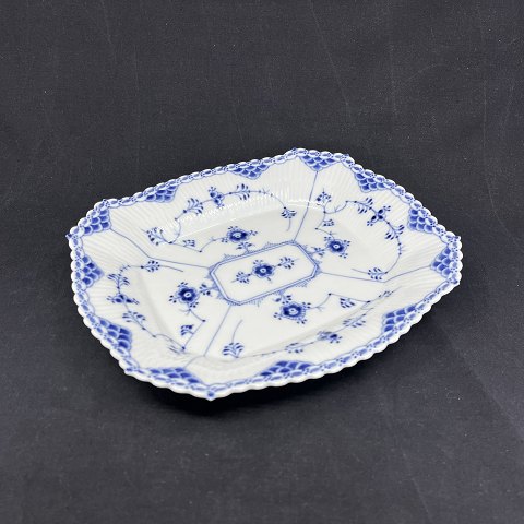 Blue Fluted Half Lace bread tray

