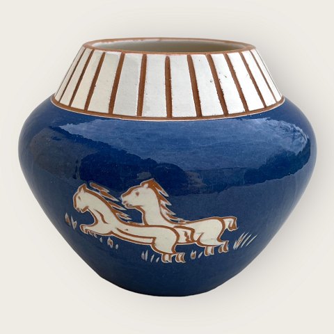 Haunsø ceramics
Vase with horses
*DKK 475