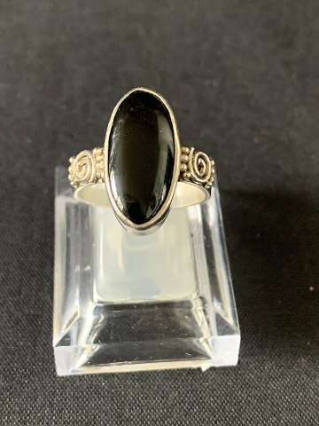 Dame sølv ring med en sort onyx
Stemplet. 925S
Størrelse 56