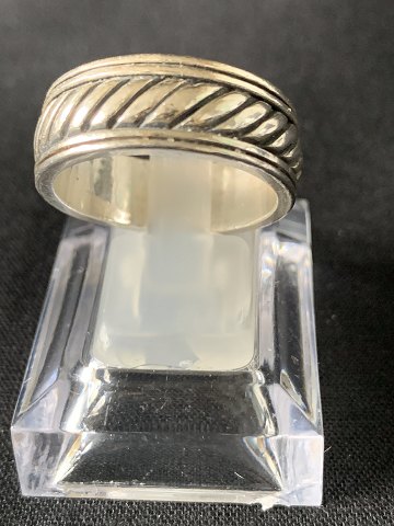 Herre Sølv ring med flot design
Stemplet. 925S OS 
Størrelse 65