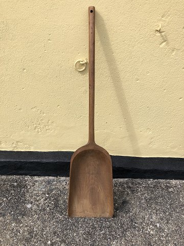 Large wooden shovel
DKK 650
